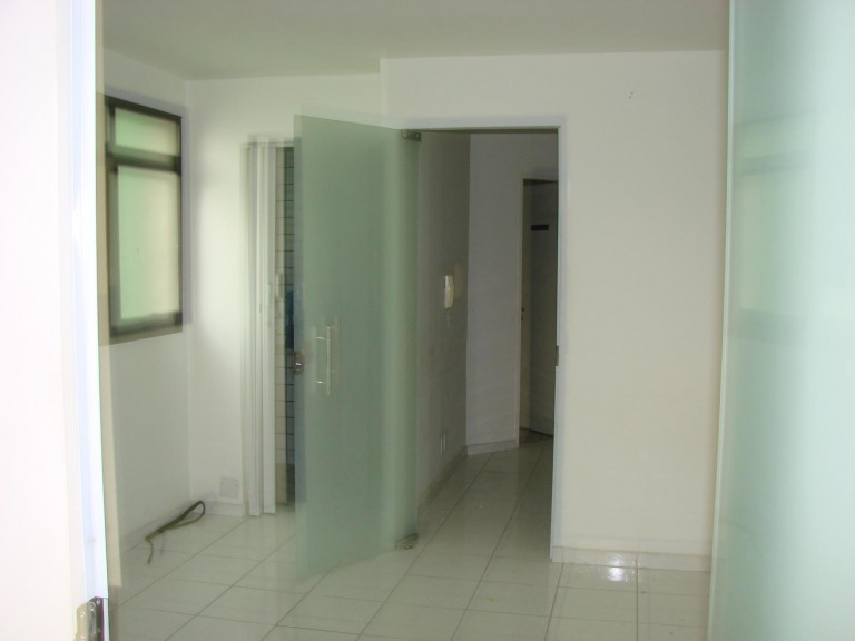 Sala Comercial- Avenida Brasil, 460Terra Imóveis - Imobiliária em Campinas