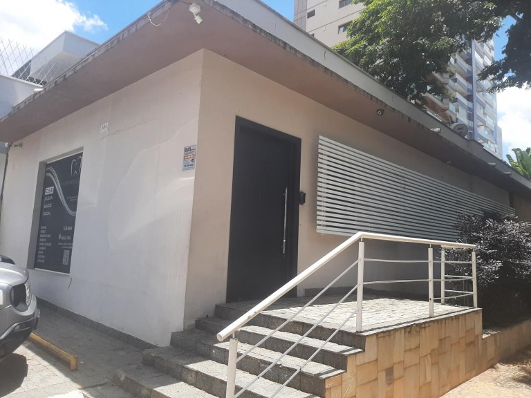 Casa Comercial - Rua Barata Ribeiro, 306Terra Imóveis - Imobiliária em Campinas