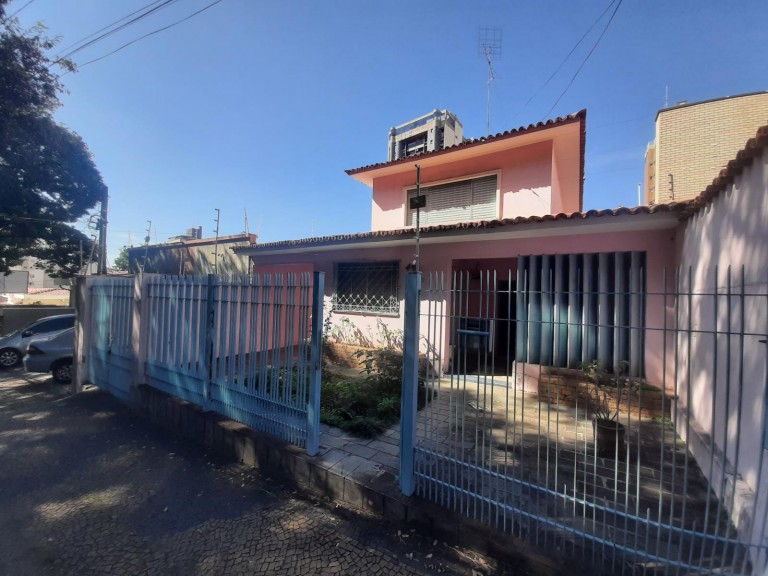 Casa Residencial - Rua Uruguaiana, 1110Terra Imóveis - Imobiliária em Campinas