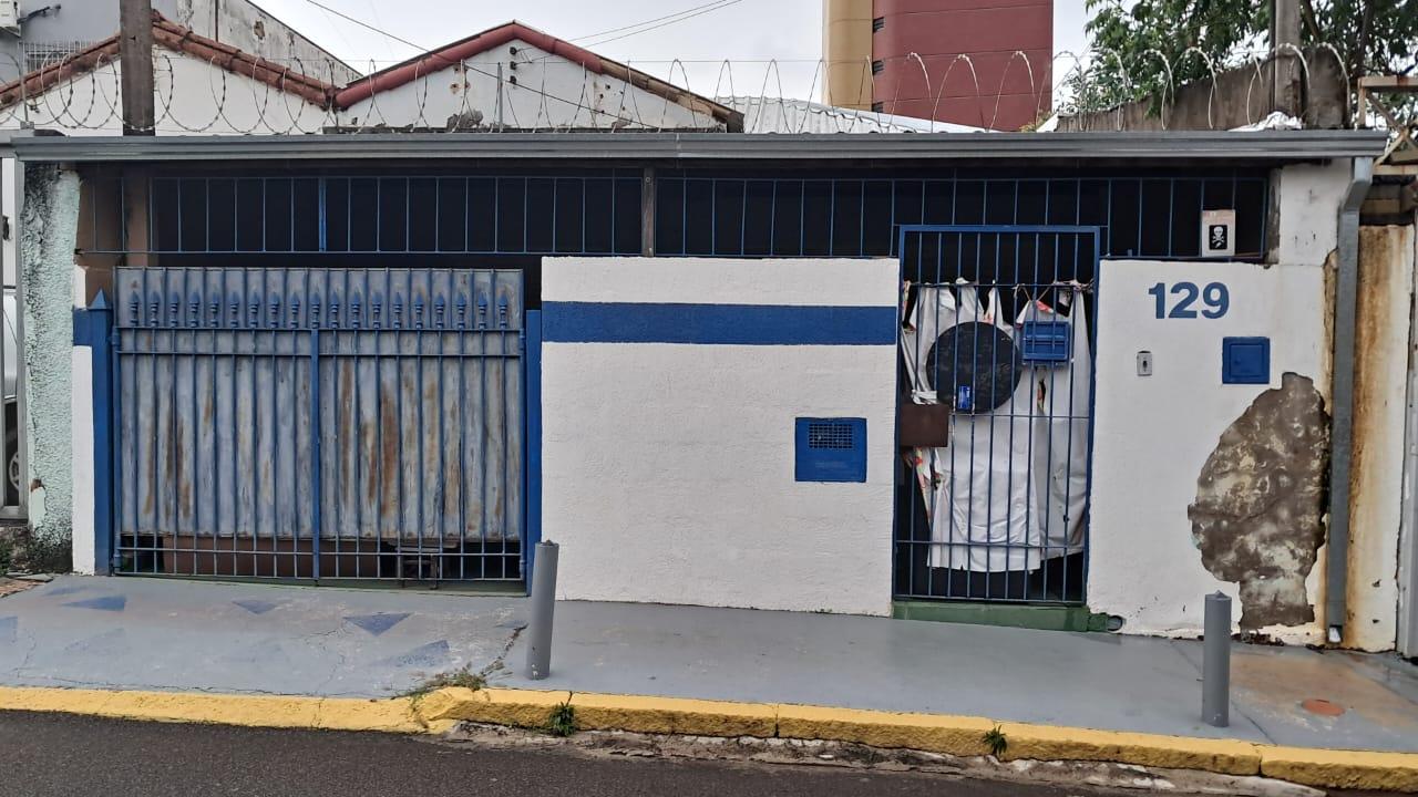 Casa Residencial - Rua Bernardino de Campos Terra Imóveis - Imobiliária em Campinas
