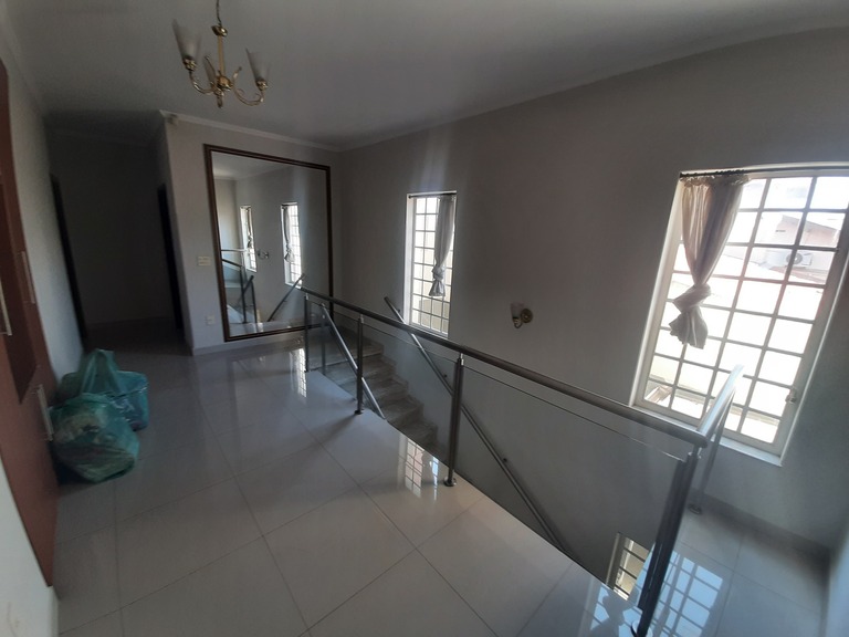 Casa - Rua Ana Telles Alves de Lima, 364 - Terra Imóveis - Imobiliária em Campinas - 2