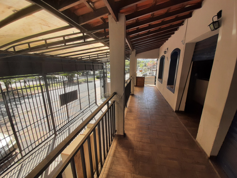Casa Comercial- Avenida Ayrton Senna, 404 - Terra Imóveis - Imobiliária em Campinas - 4