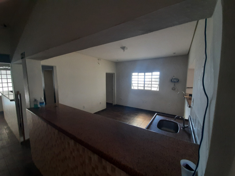 Casa Comercial- Avenida Ayrton Senna, 404 - Terra Imóveis - Imobiliária em Campinas - 2